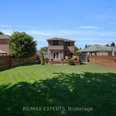 44, Sunkist Valley, Bolton East, Caledon
