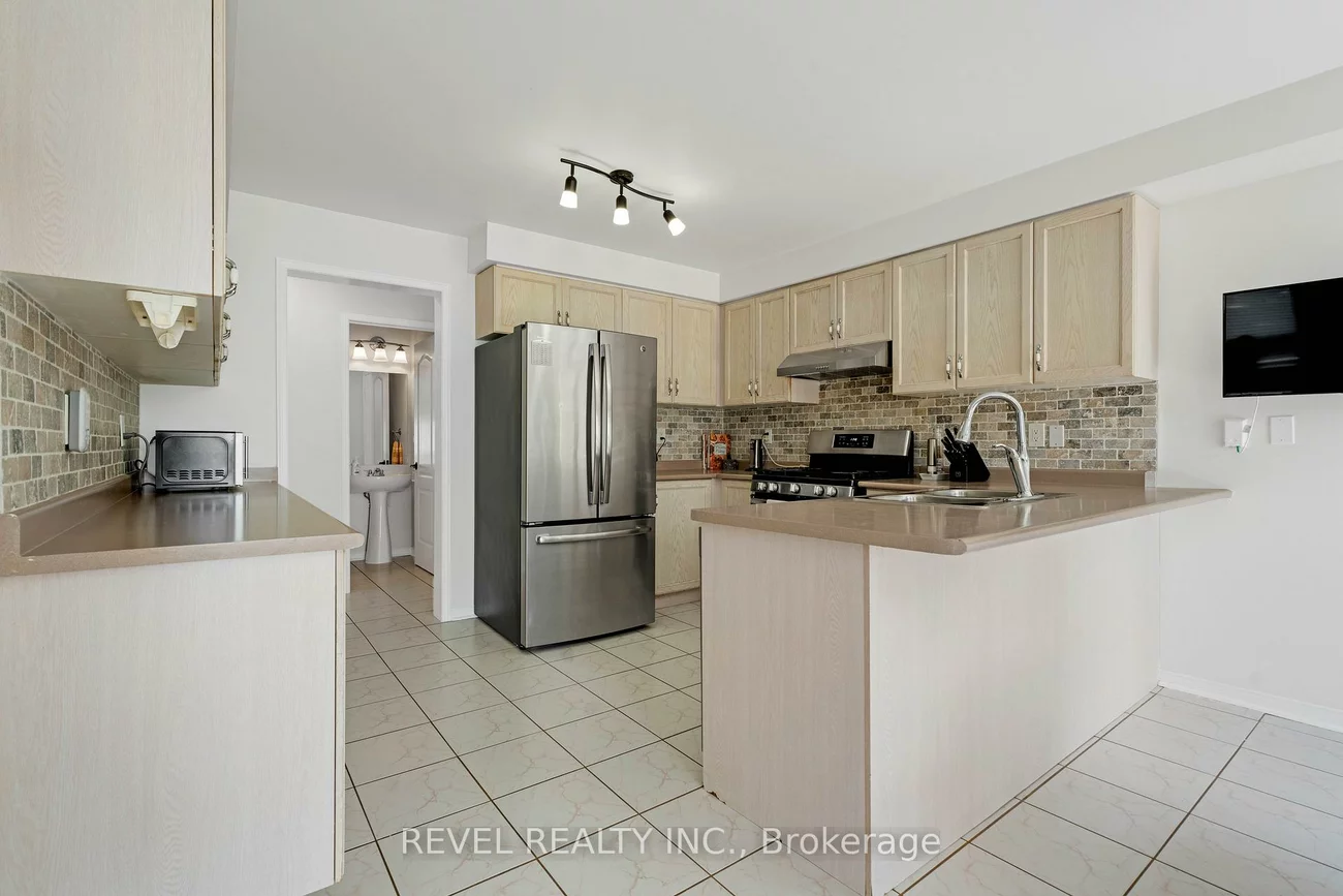 21, Ewart, Bolton North, Caledon