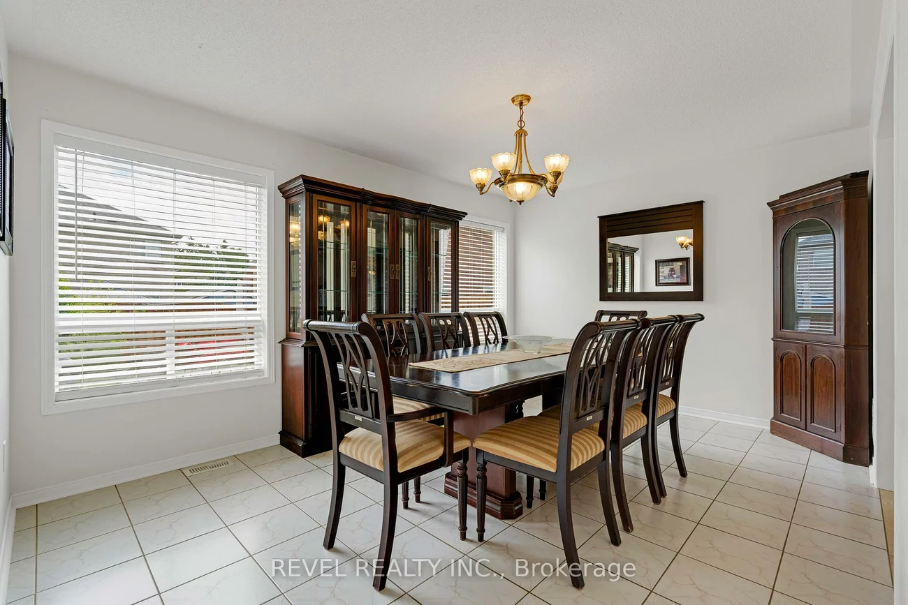 21, Ewart, Bolton North, Caledon