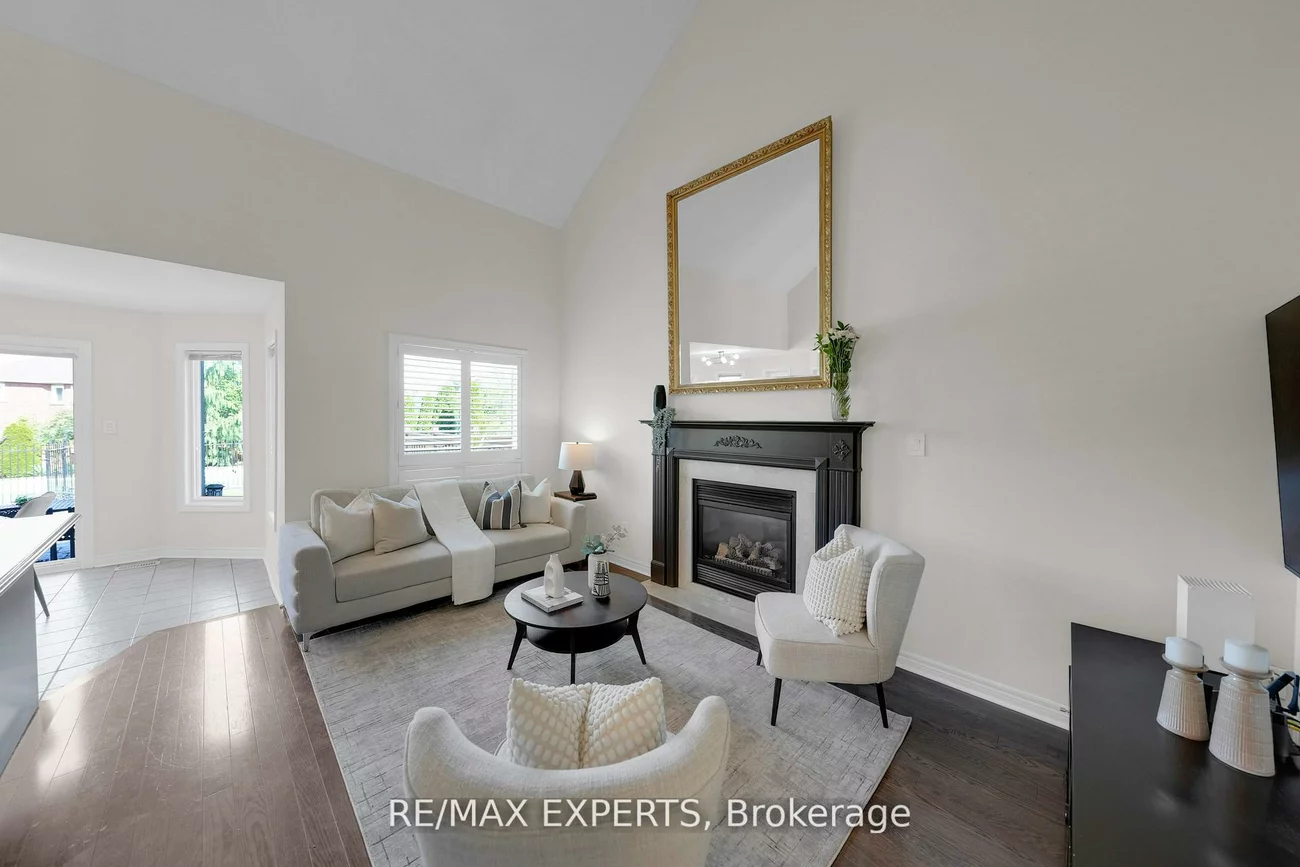 36, Country Stroll, Bolton West, Caledon