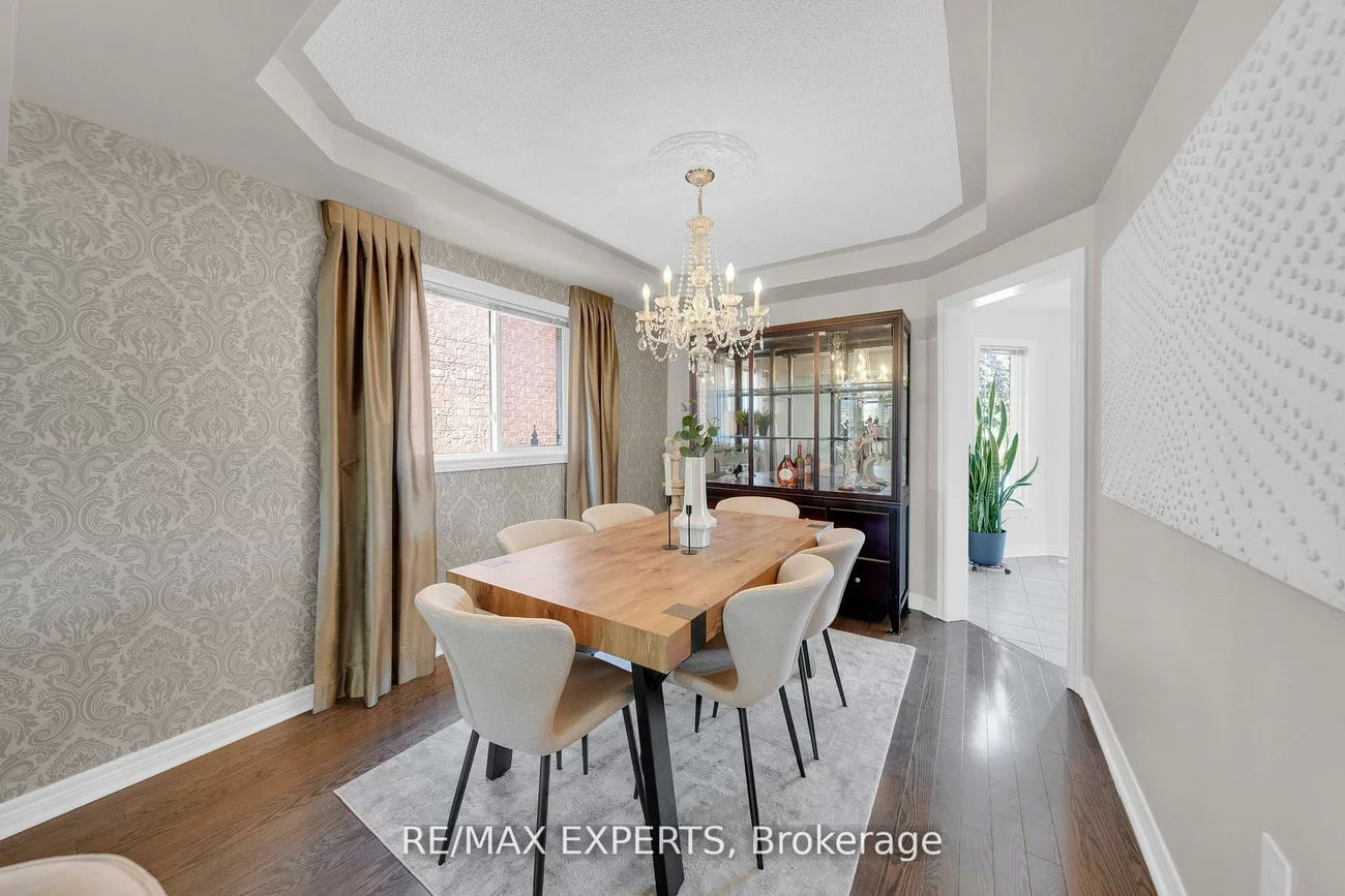 36, Country Stroll, Bolton West, Caledon