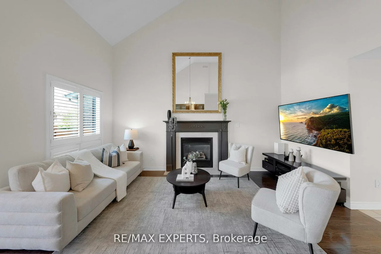 36, Country Stroll, Bolton West, Caledon