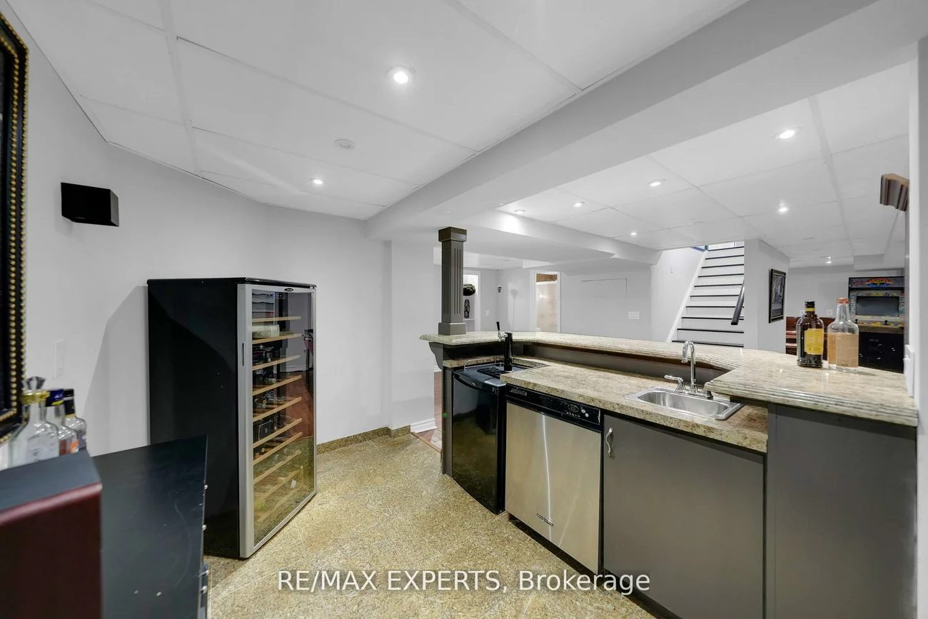 36, Country Stroll, Bolton West, Caledon