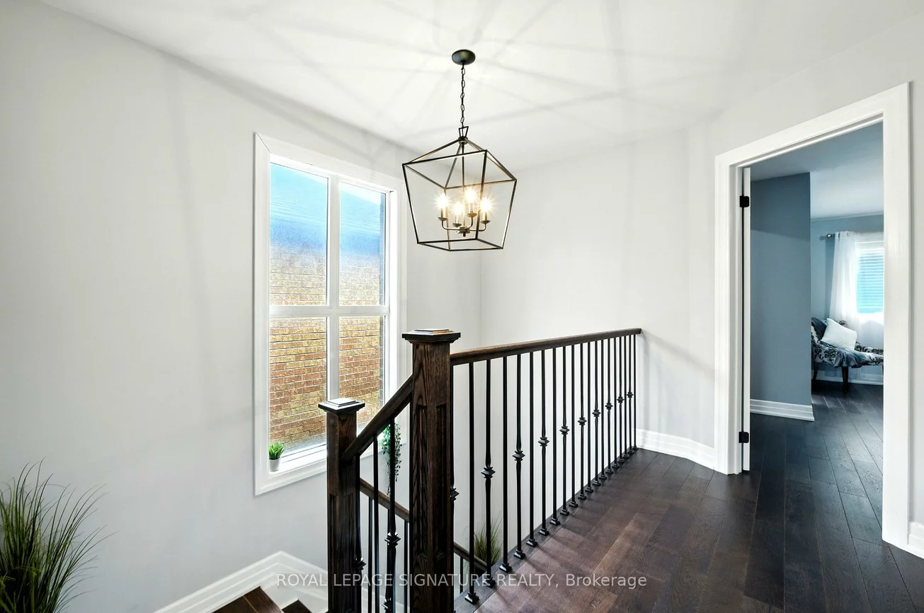 28, Grapevine, Bolton West, Caledon