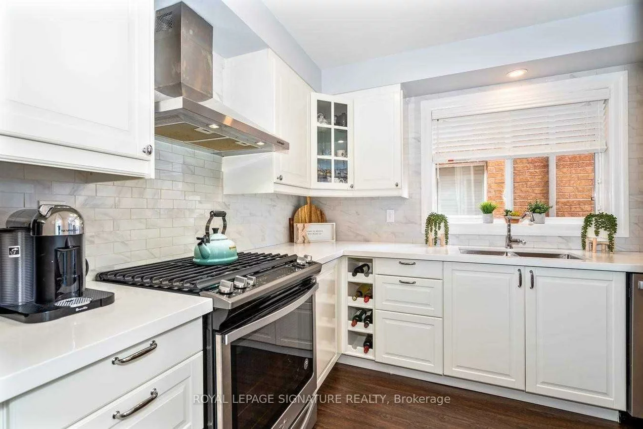 28, Grapevine, Bolton West, Caledon