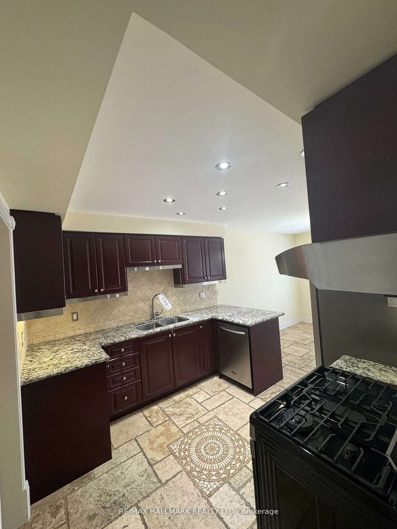 203, Landsbridge, Bolton East, Caledon