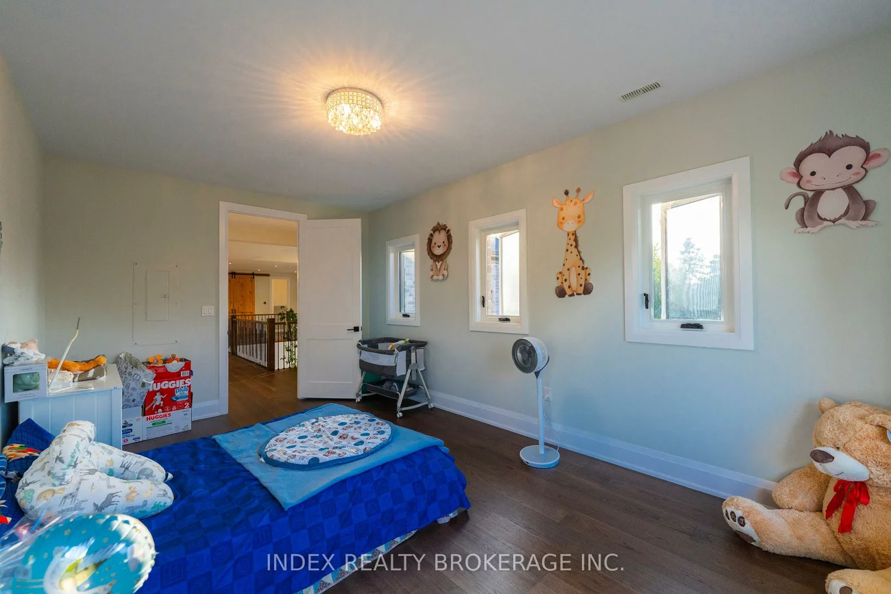 20, Glassford, Caledon Village, Caledon