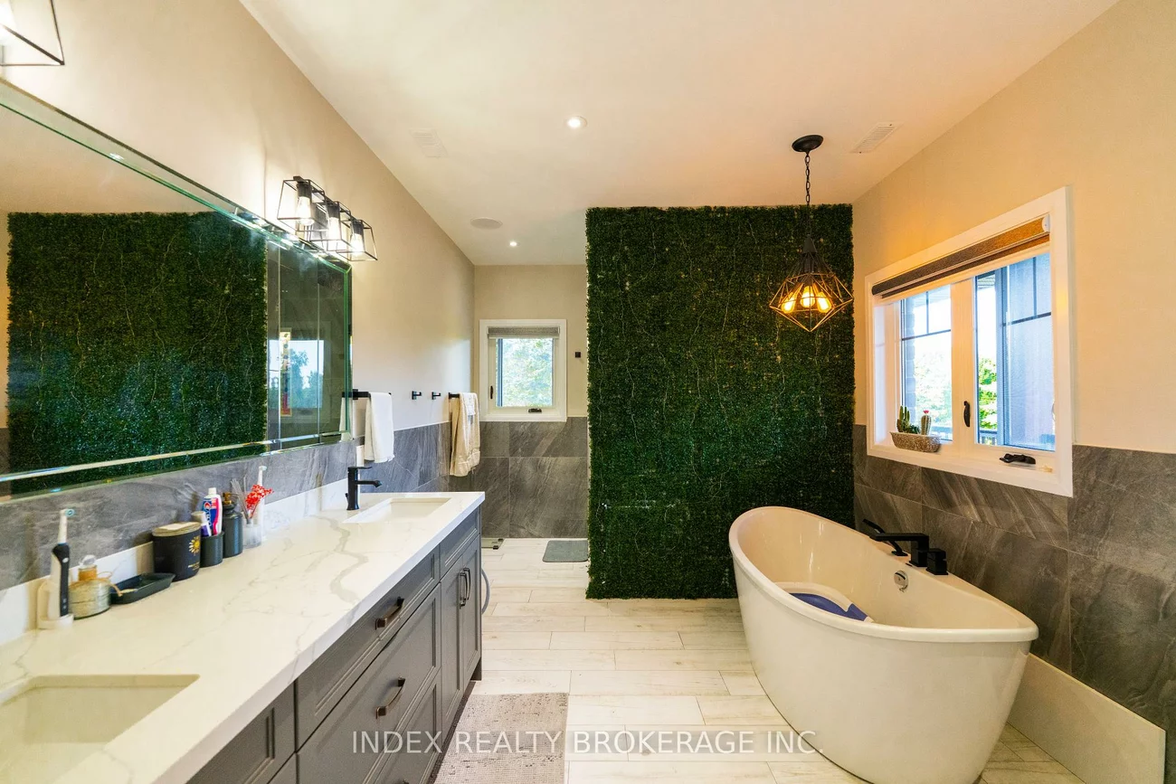 20, Glassford, Caledon Village, Caledon