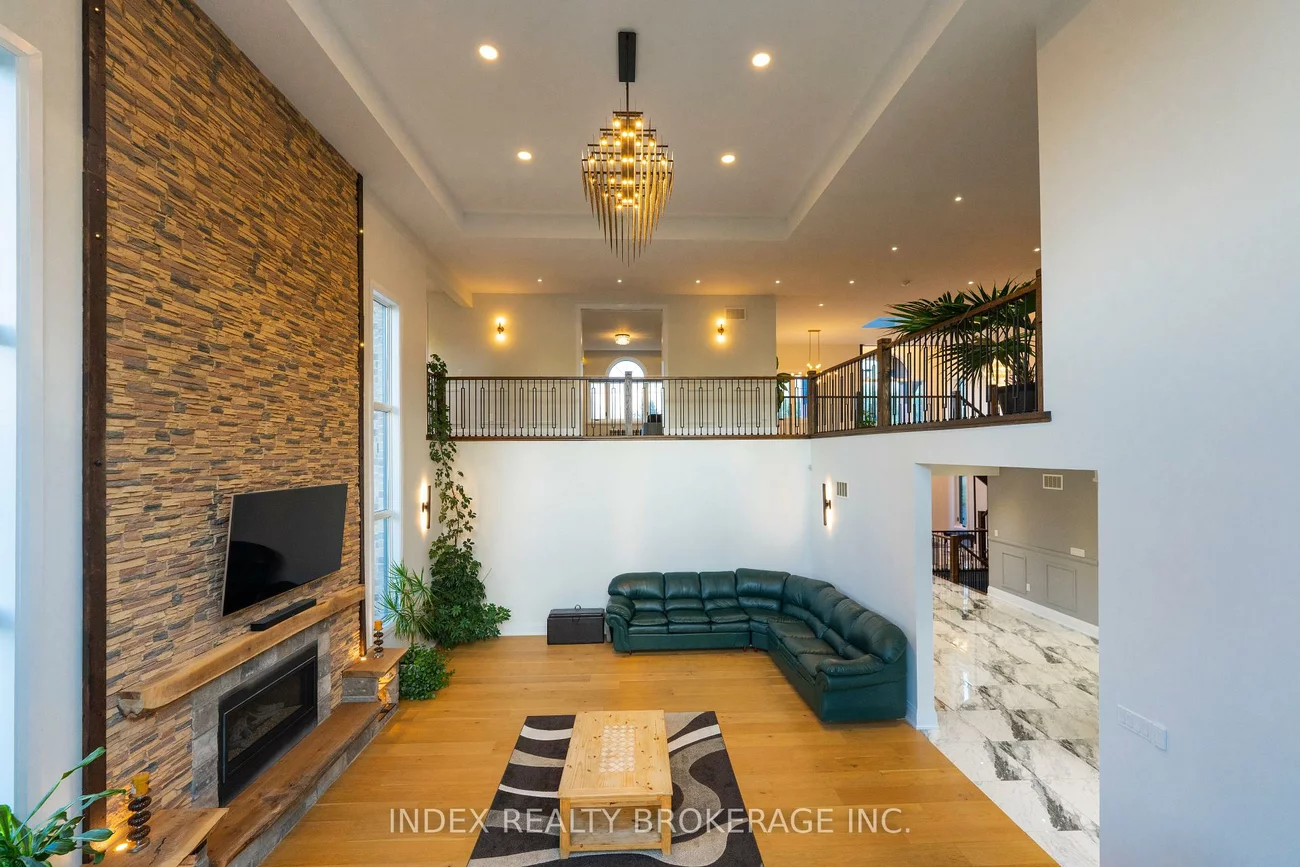 20, Glassford, Caledon Village, Caledon