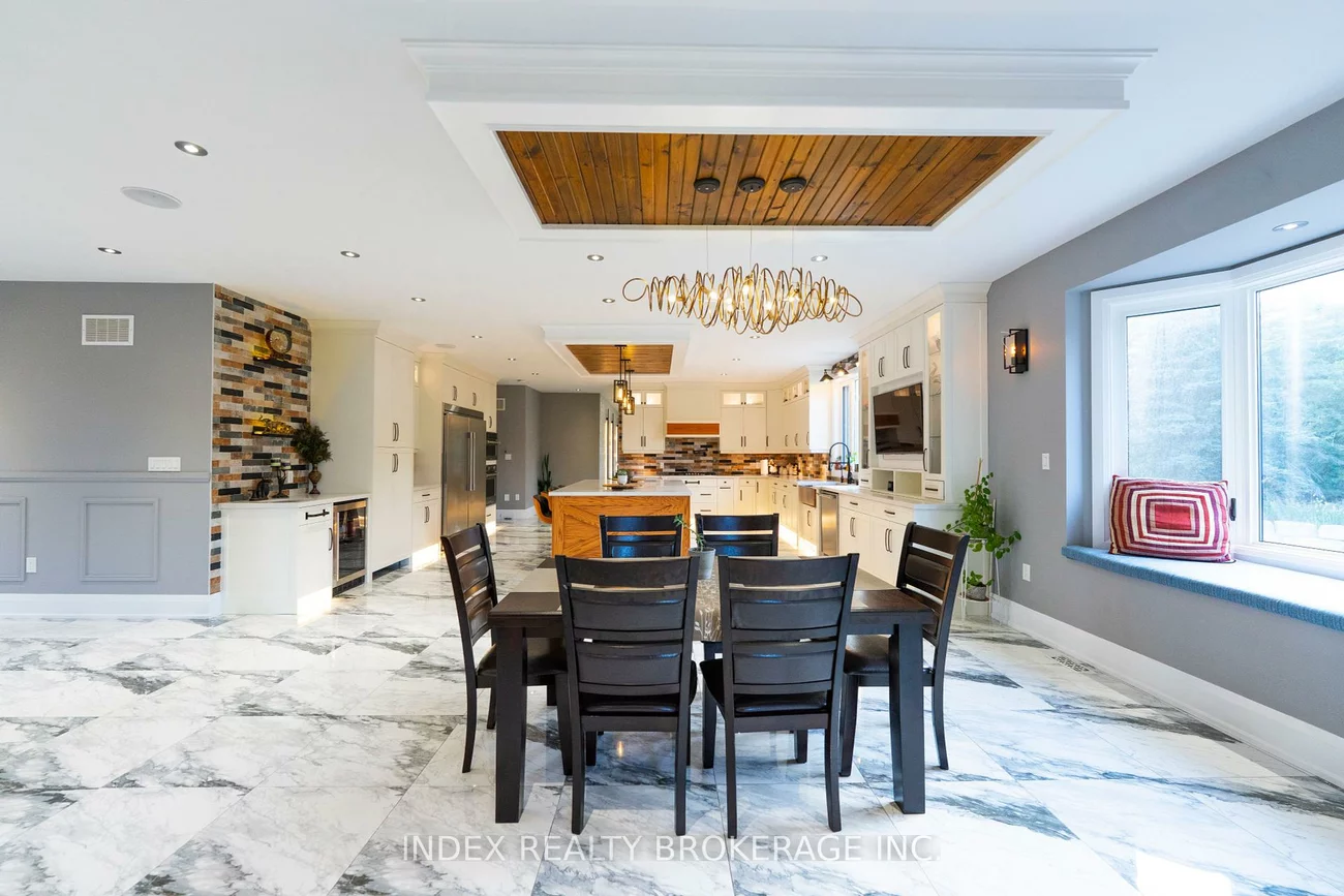 20, Glassford, Caledon Village, Caledon