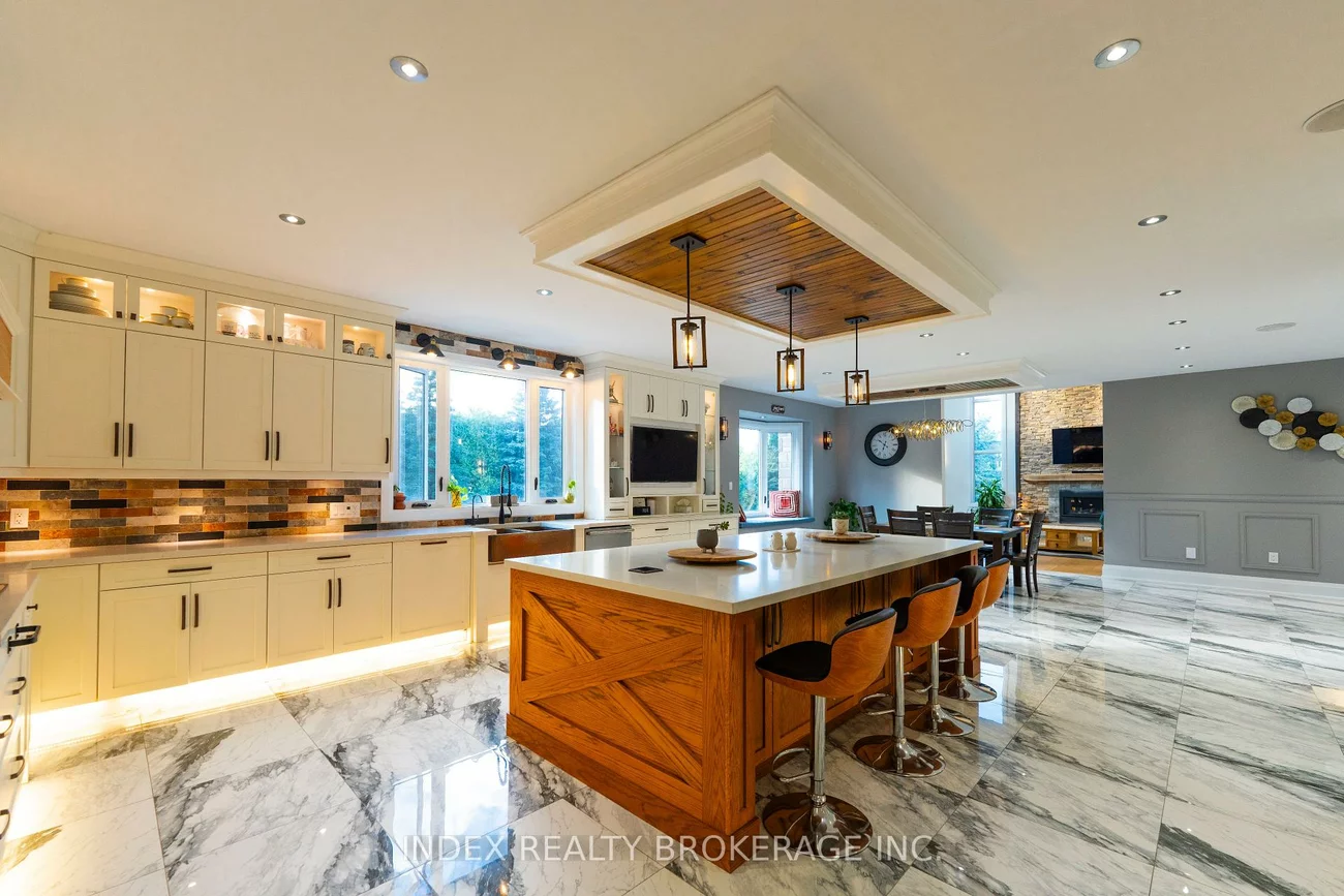 20, Glassford, Caledon Village, Caledon