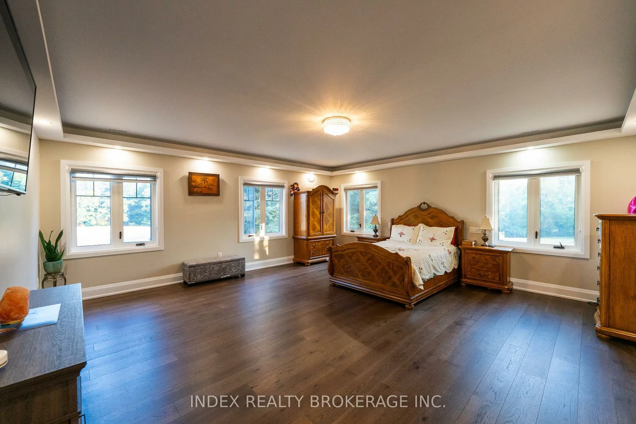 20, Glassford, Caledon Village, Caledon