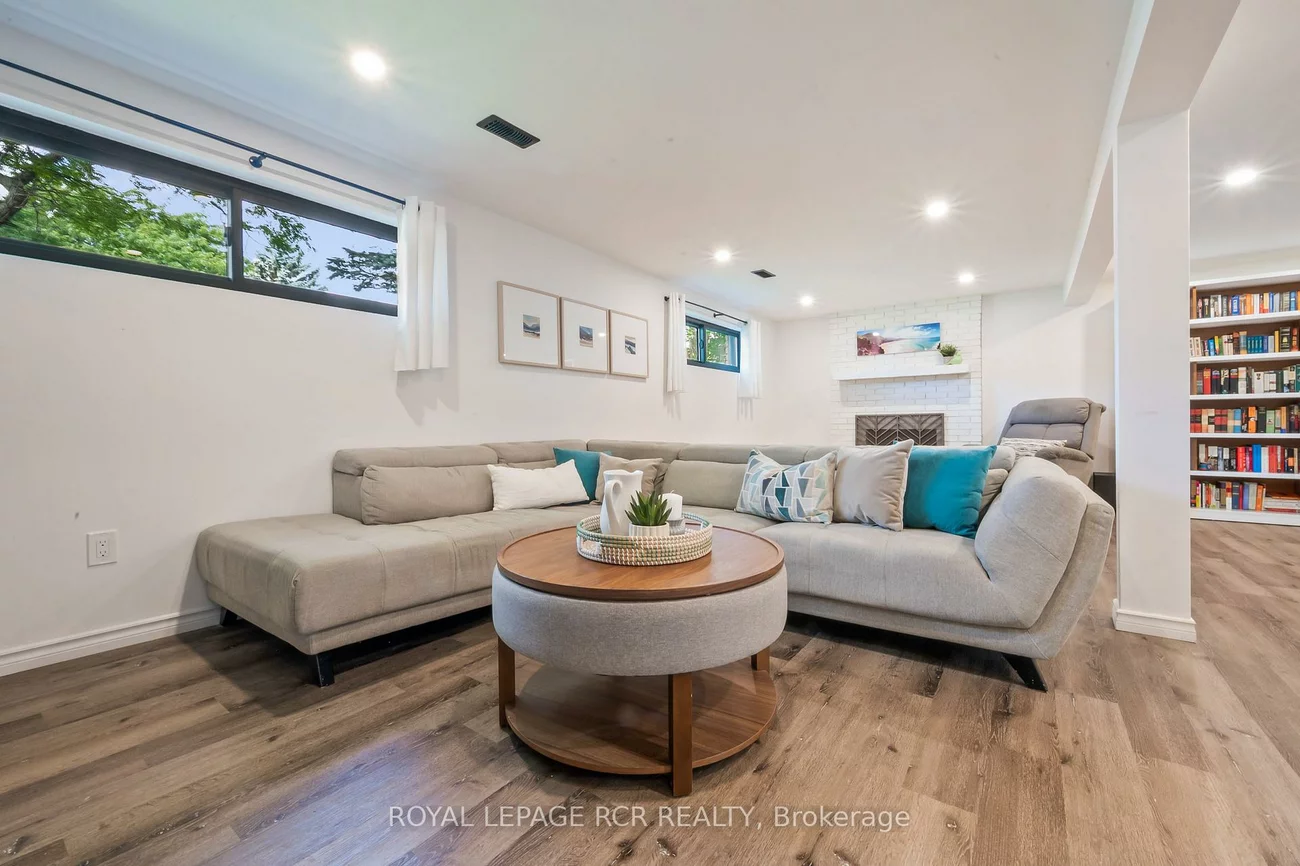 22, Arlow, Mono Mills, Caledon