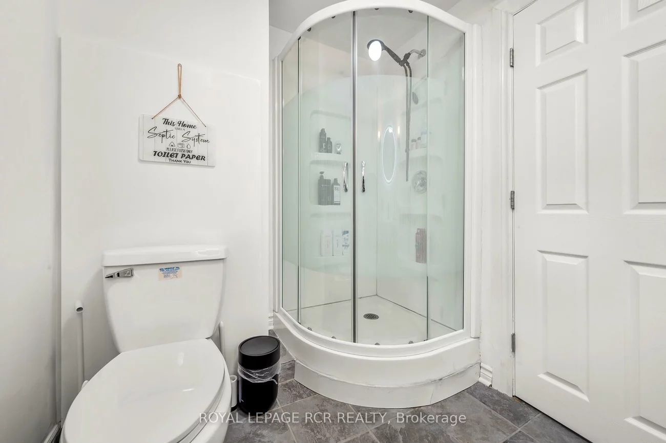 22, Arlow, Mono Mills, Caledon