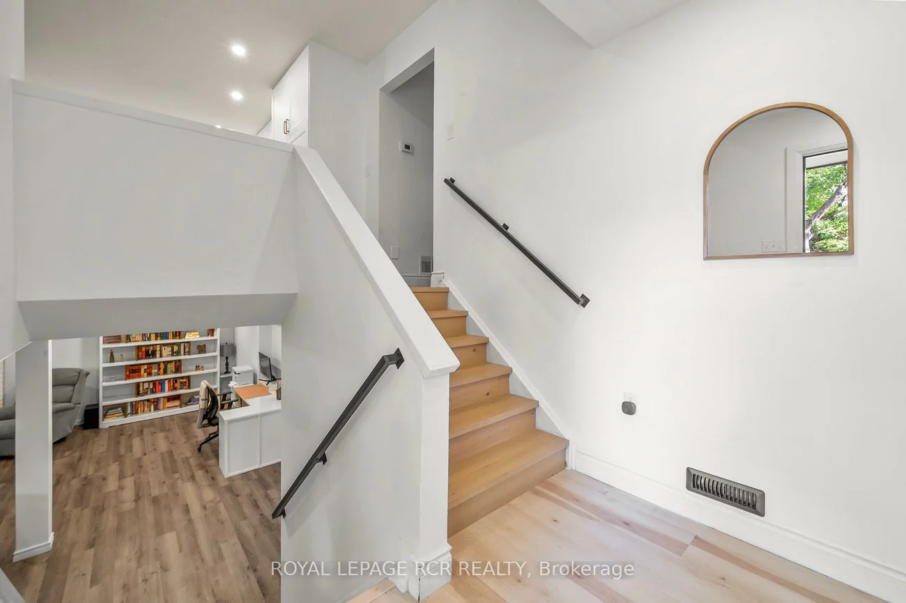 22, Arlow, Mono Mills, Caledon