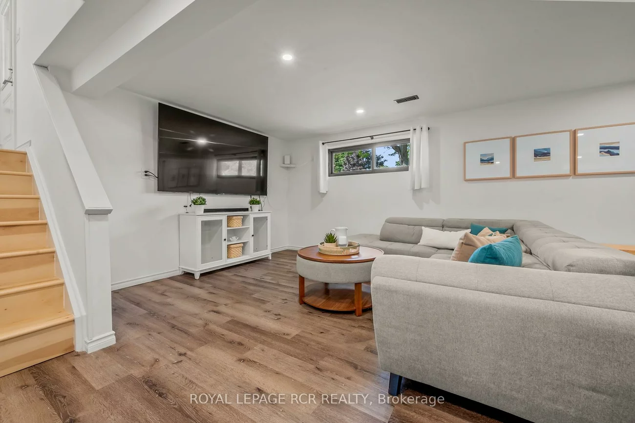 22, Arlow, Mono Mills, Caledon