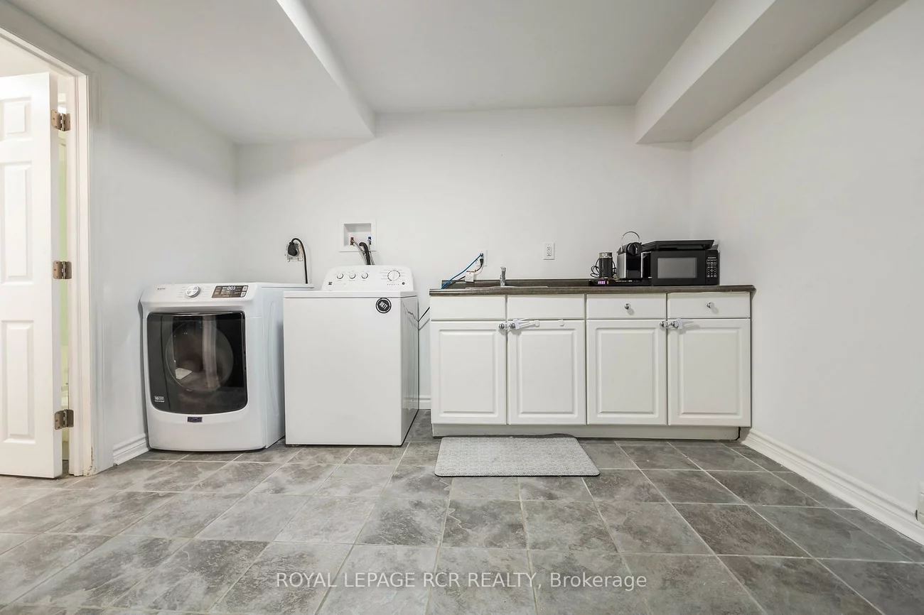 22, Arlow, Mono Mills, Caledon