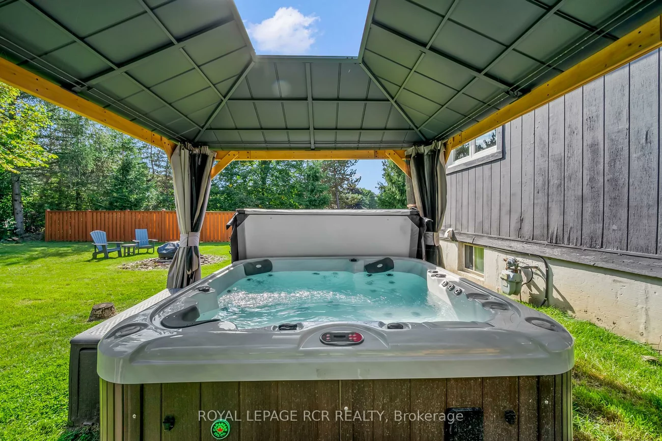 22, Arlow, Mono Mills, Caledon