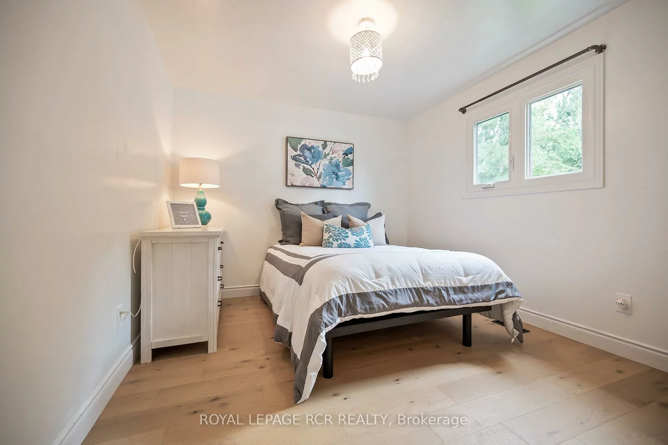 22, Arlow, Mono Mills, Caledon