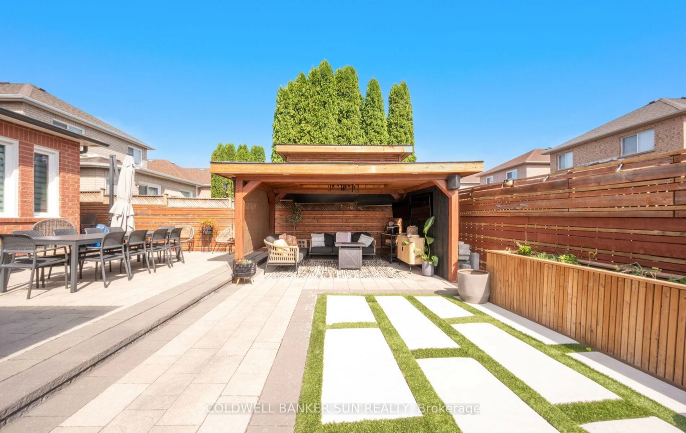 13, Rustic, Bolton East, Caledon