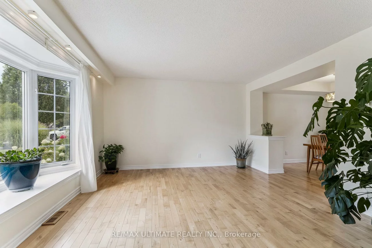 40, Birchview, Bolton North, Caledon