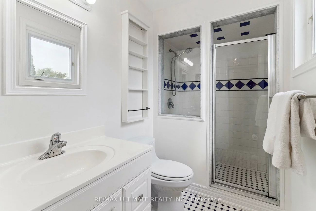 40, Birchview, Bolton North, Caledon