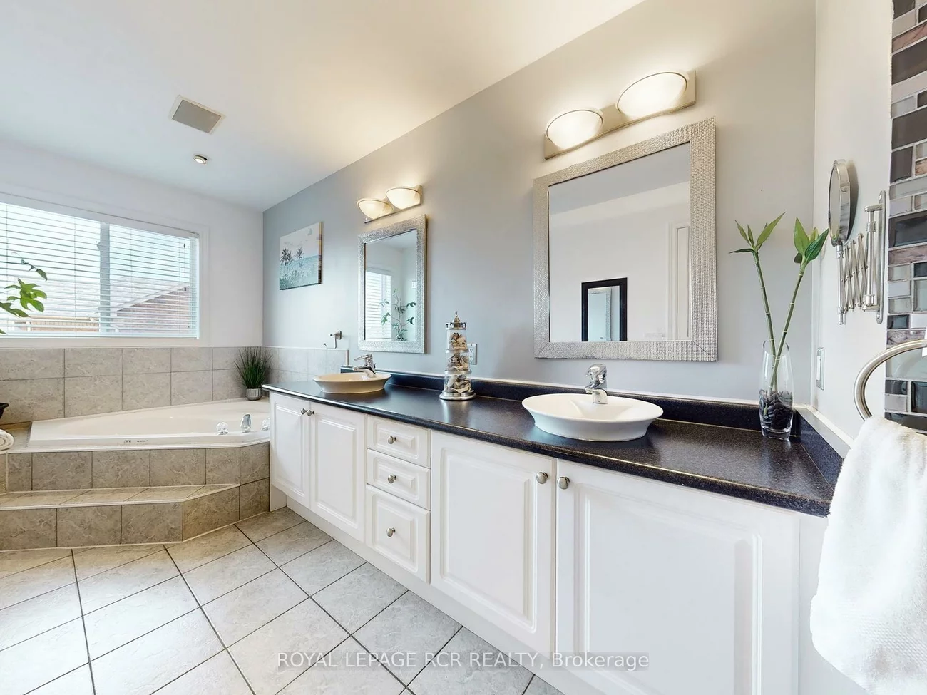 28, Wakely, Bolton West, Caledon