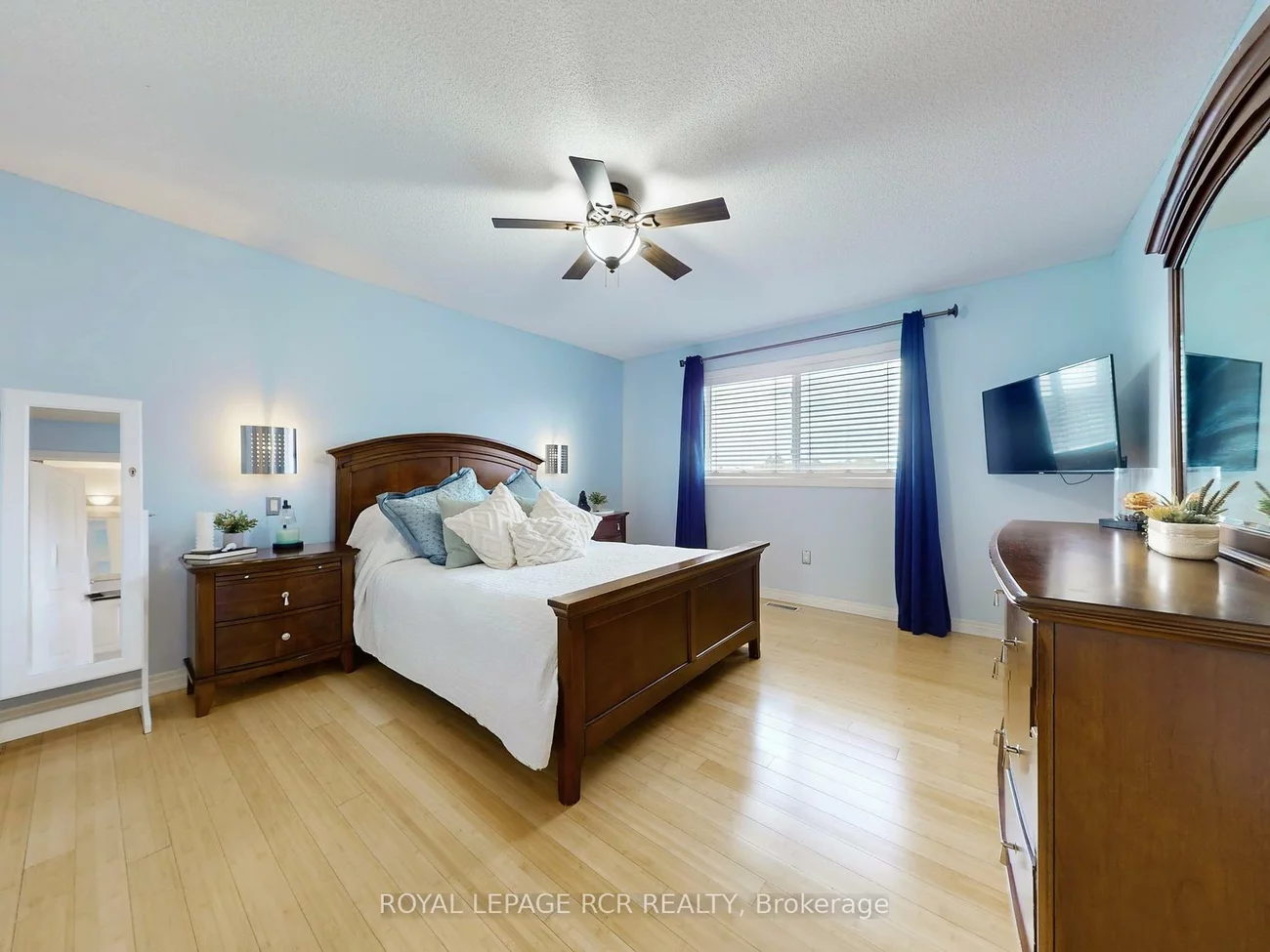 28, Wakely, Bolton West, Caledon