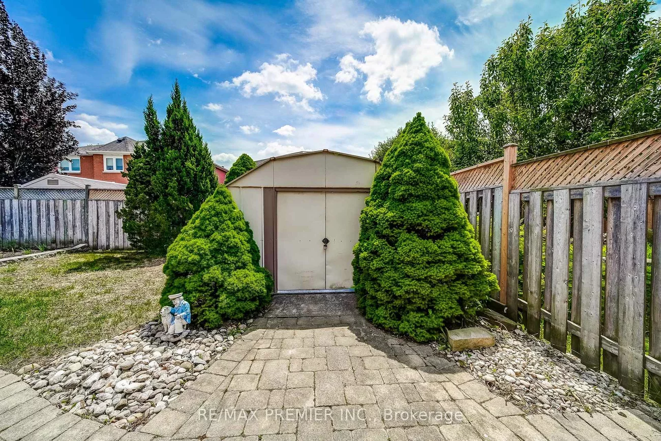 21, Berrydown, Bolton East, Caledon