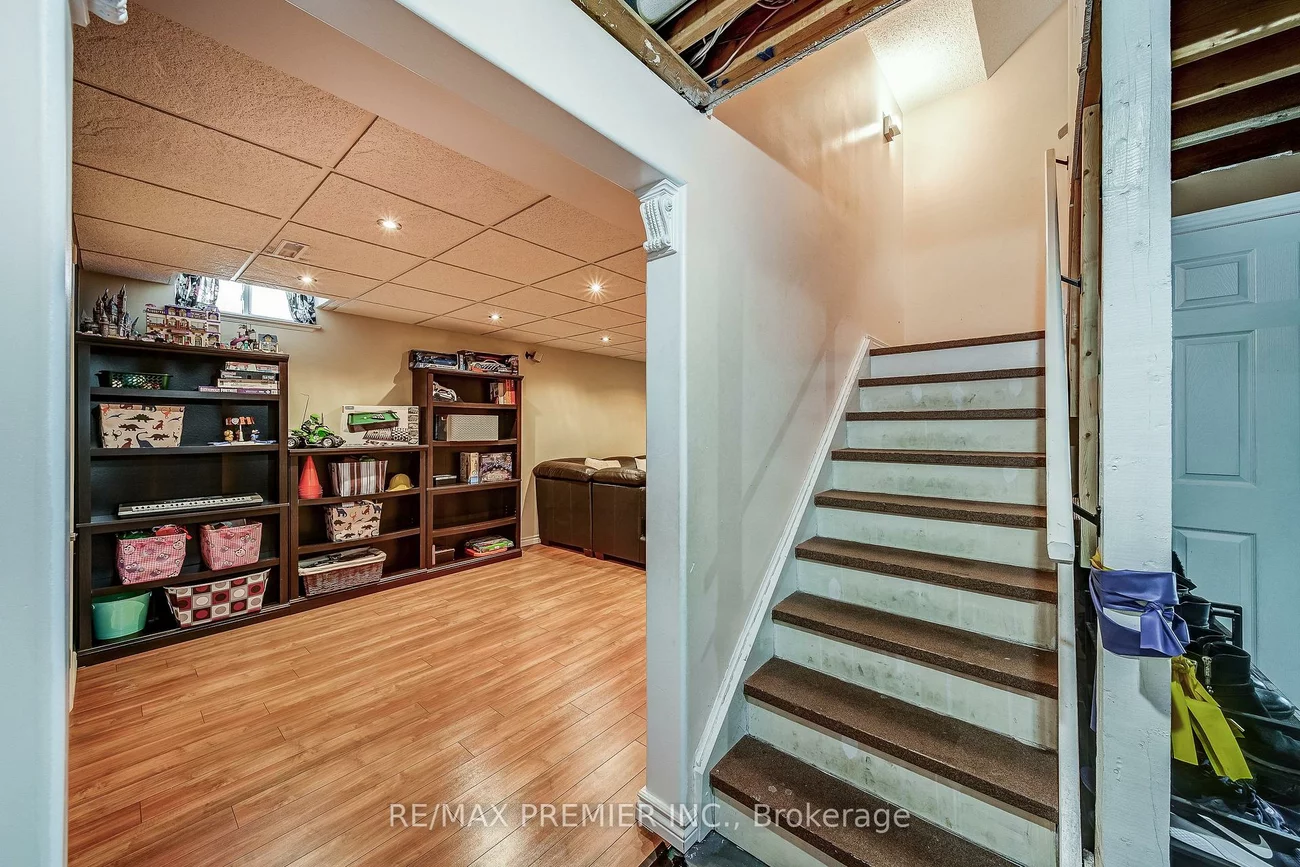 21, Berrydown, Bolton East, Caledon