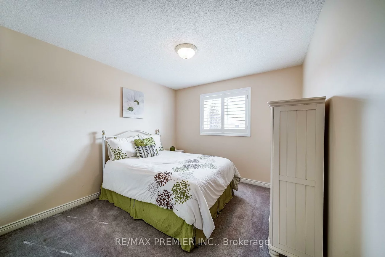 21, Berrydown, Bolton East, Caledon