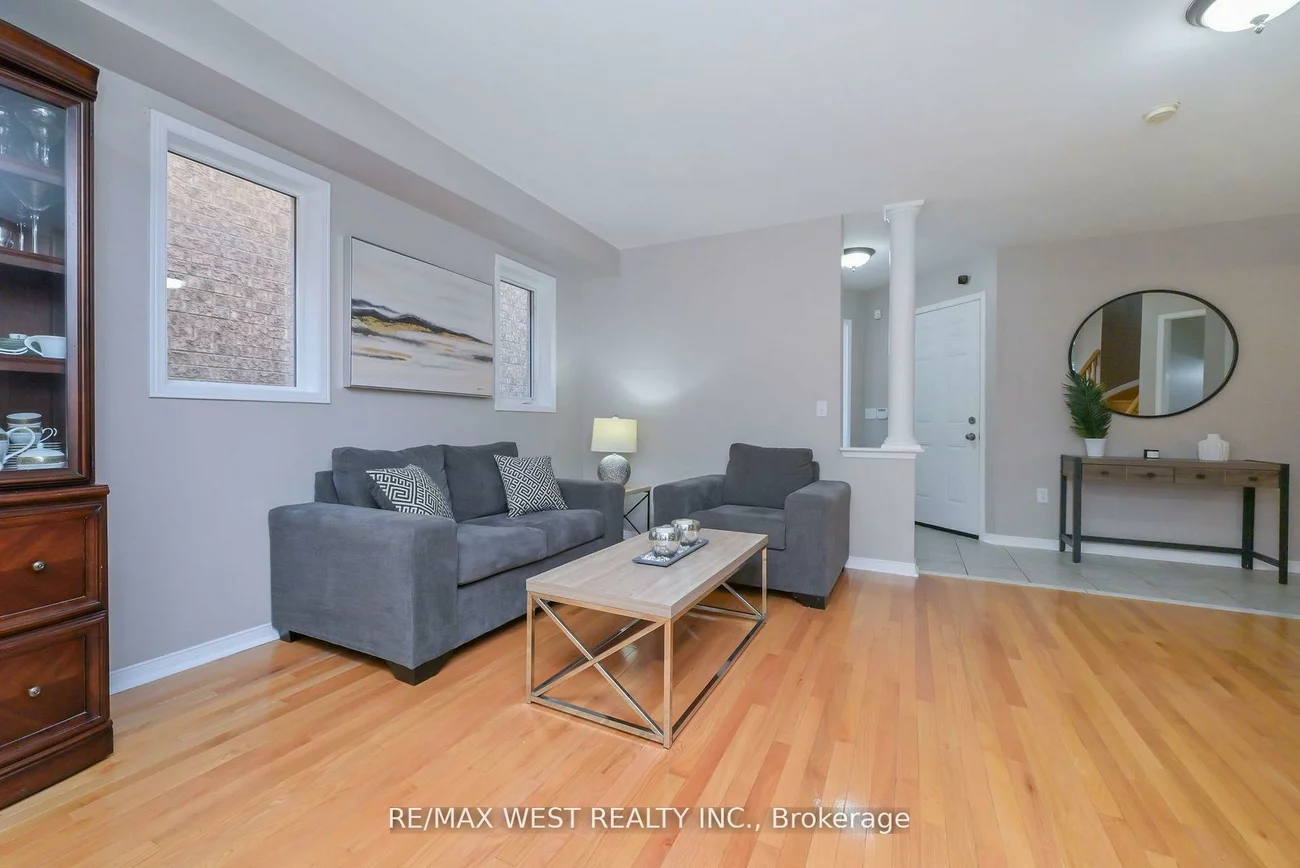 32, Crestridge, Bolton North, Caledon