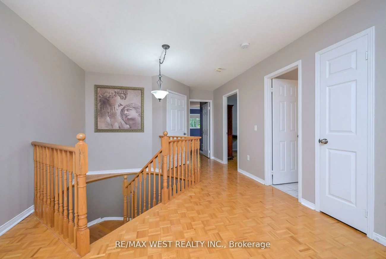 32, Crestridge, Bolton North, Caledon
