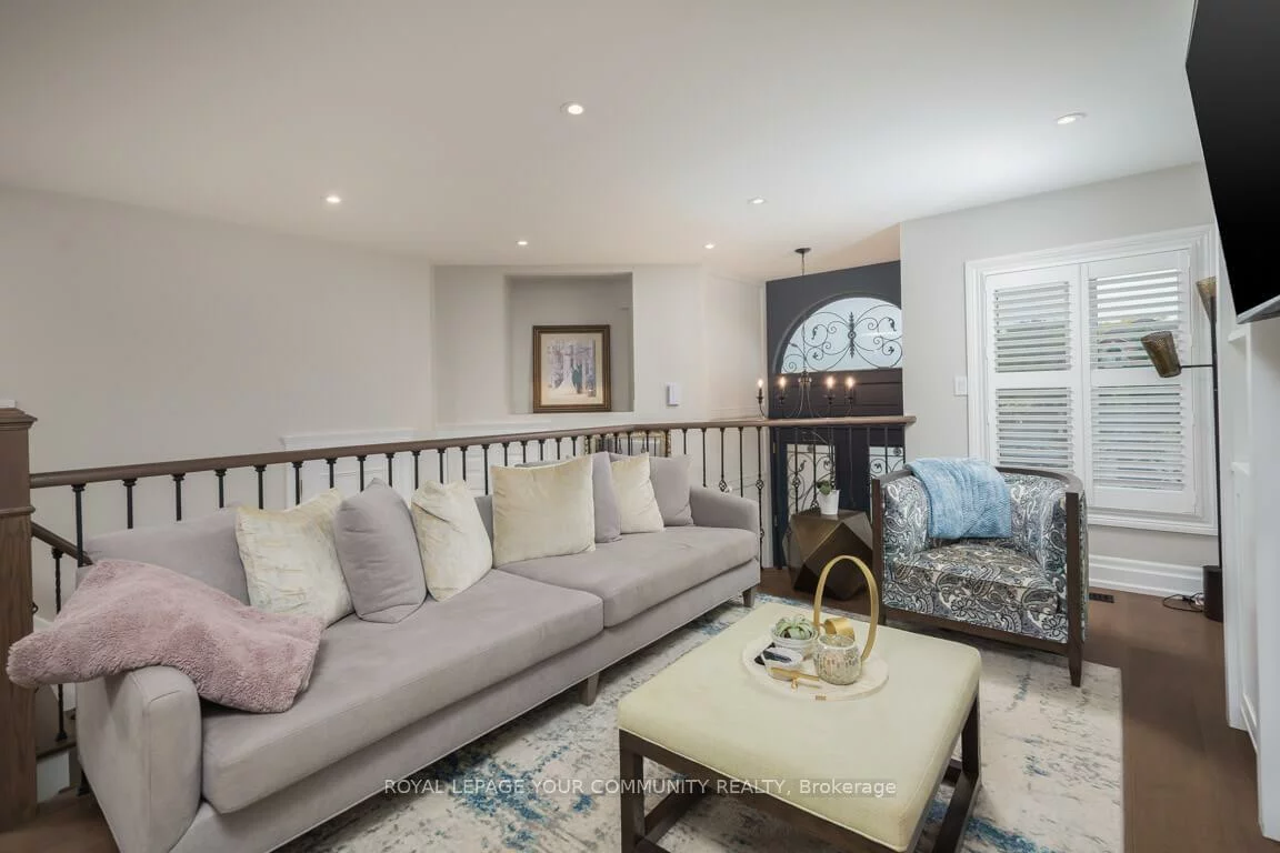 63, Rolling Hills, Bolton West, Caledon