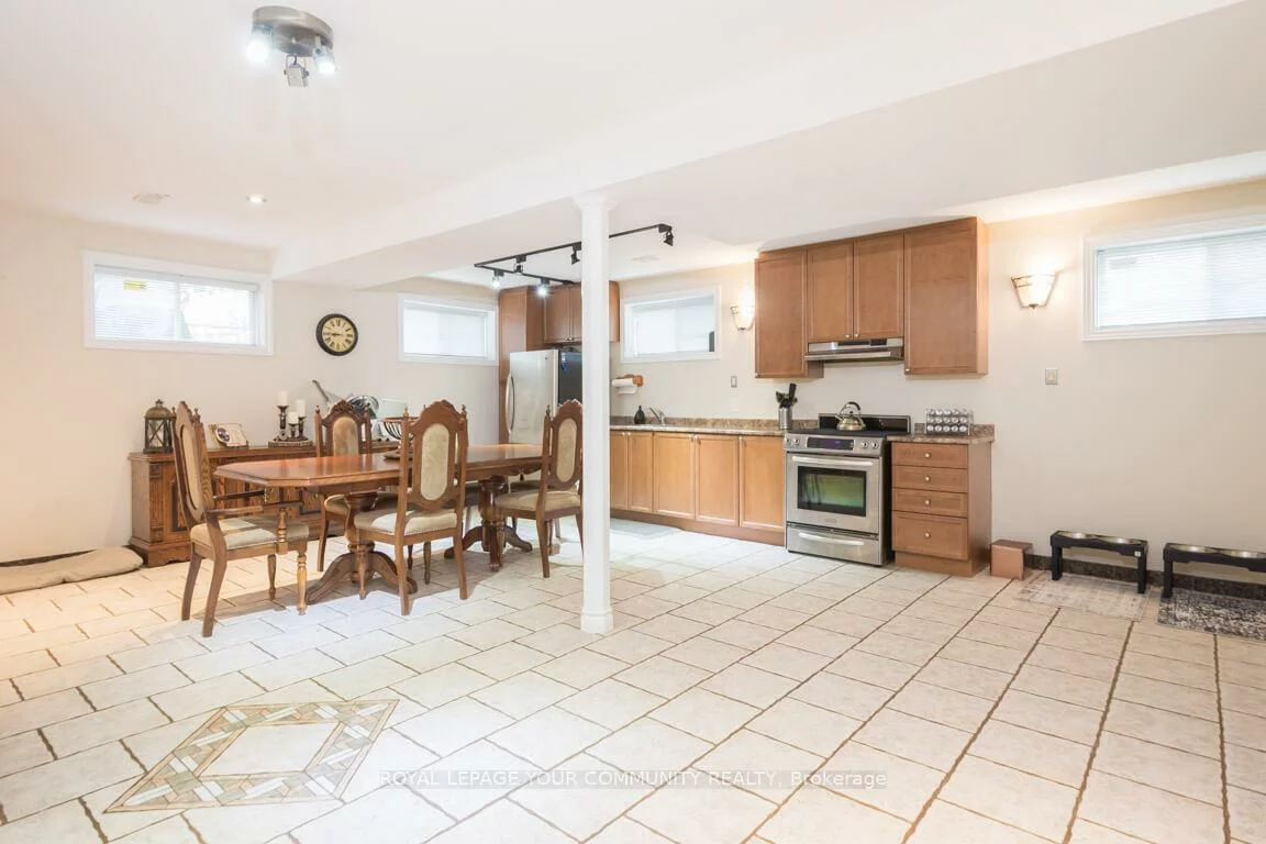 63, Rolling Hills, Bolton West, Caledon