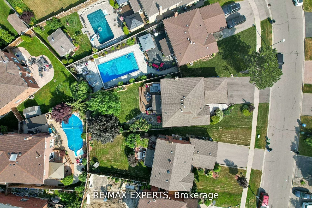 67, De Rose, Bolton West, Caledon