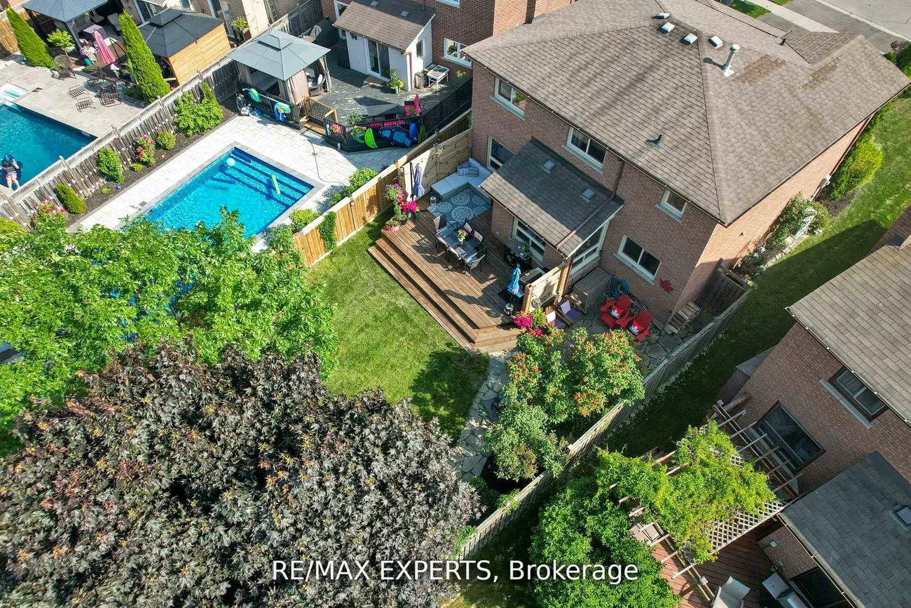 67, De Rose, Bolton West, Caledon