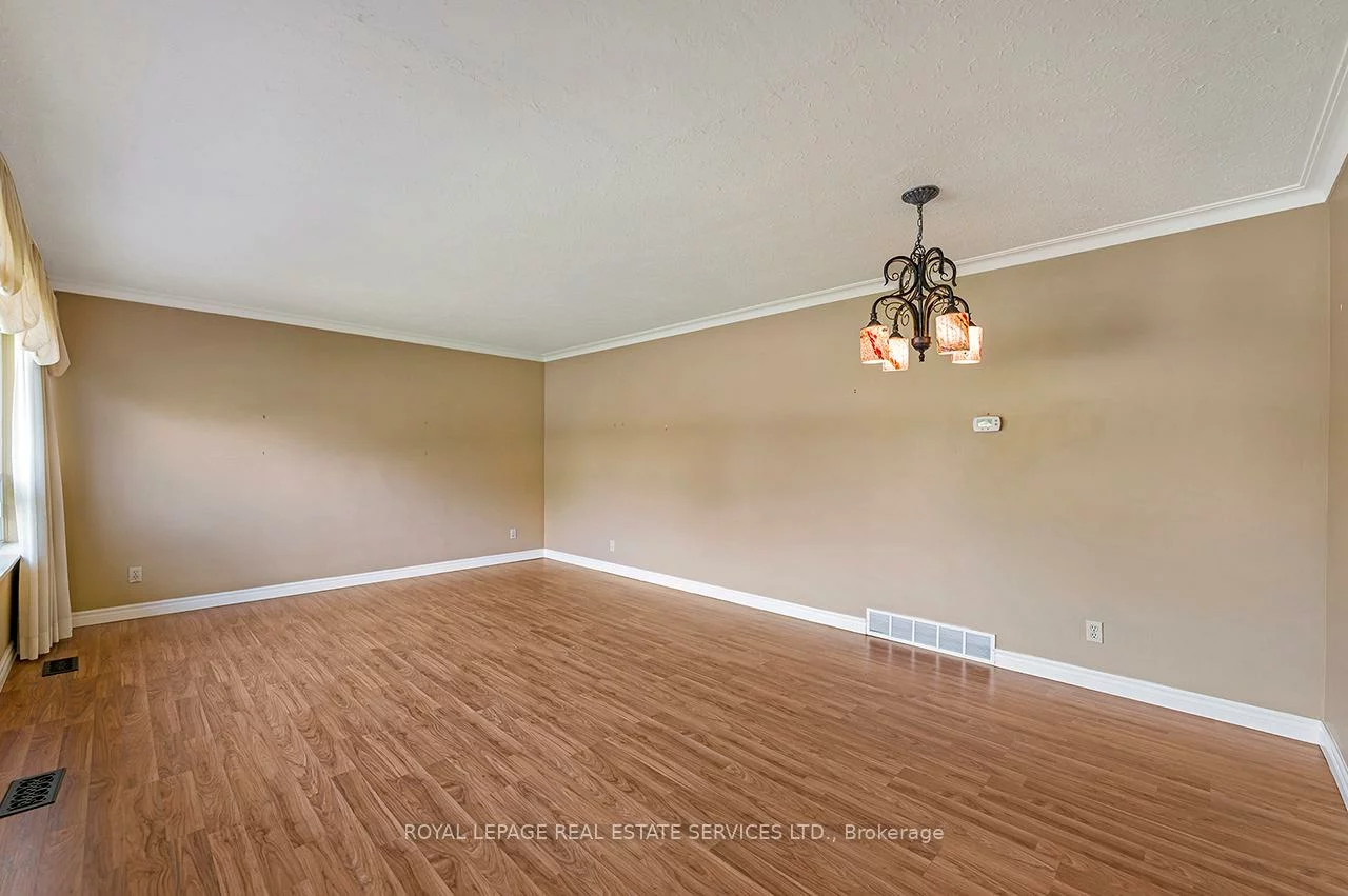 340, Leonard, Bolton West, Caledon