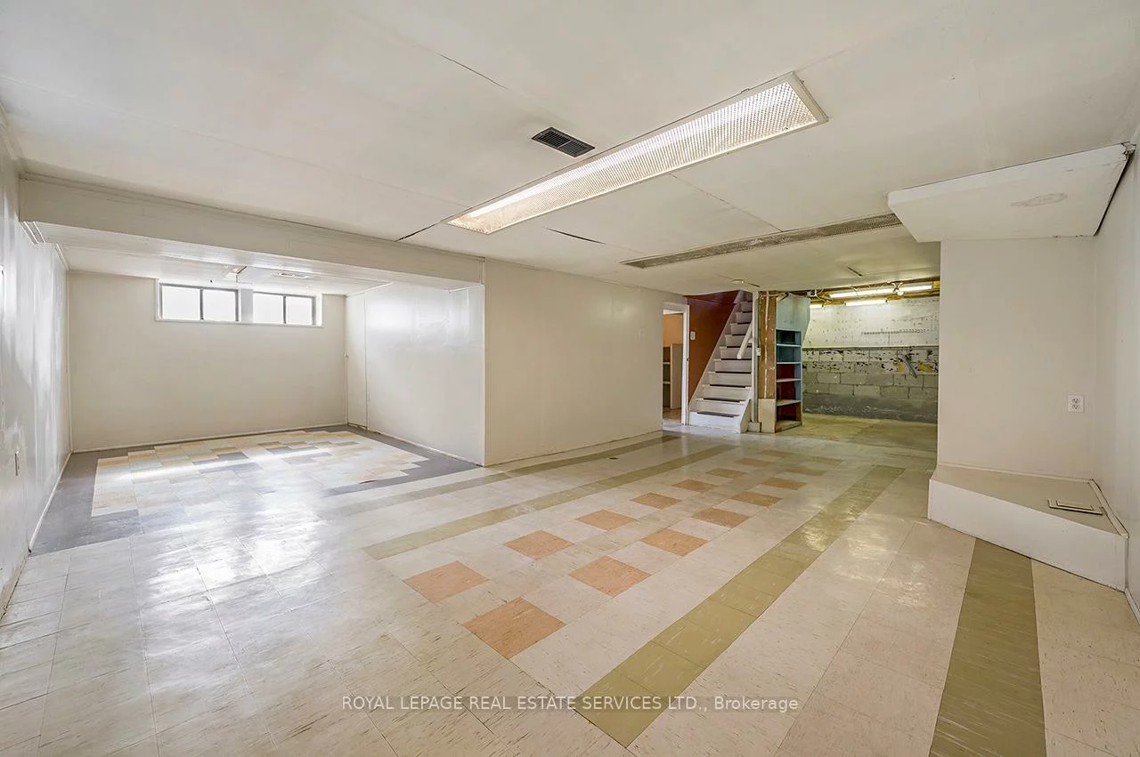 340, Leonard, Bolton West, Caledon