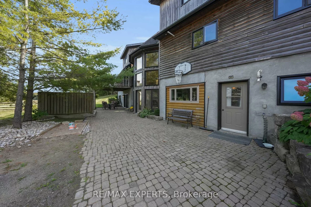15481, Mount Wolfe, Palgrave, Caledon