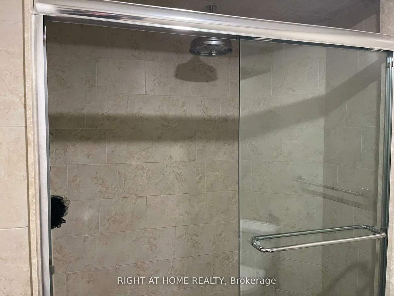 18, Archbury, Bolton East, Caledon