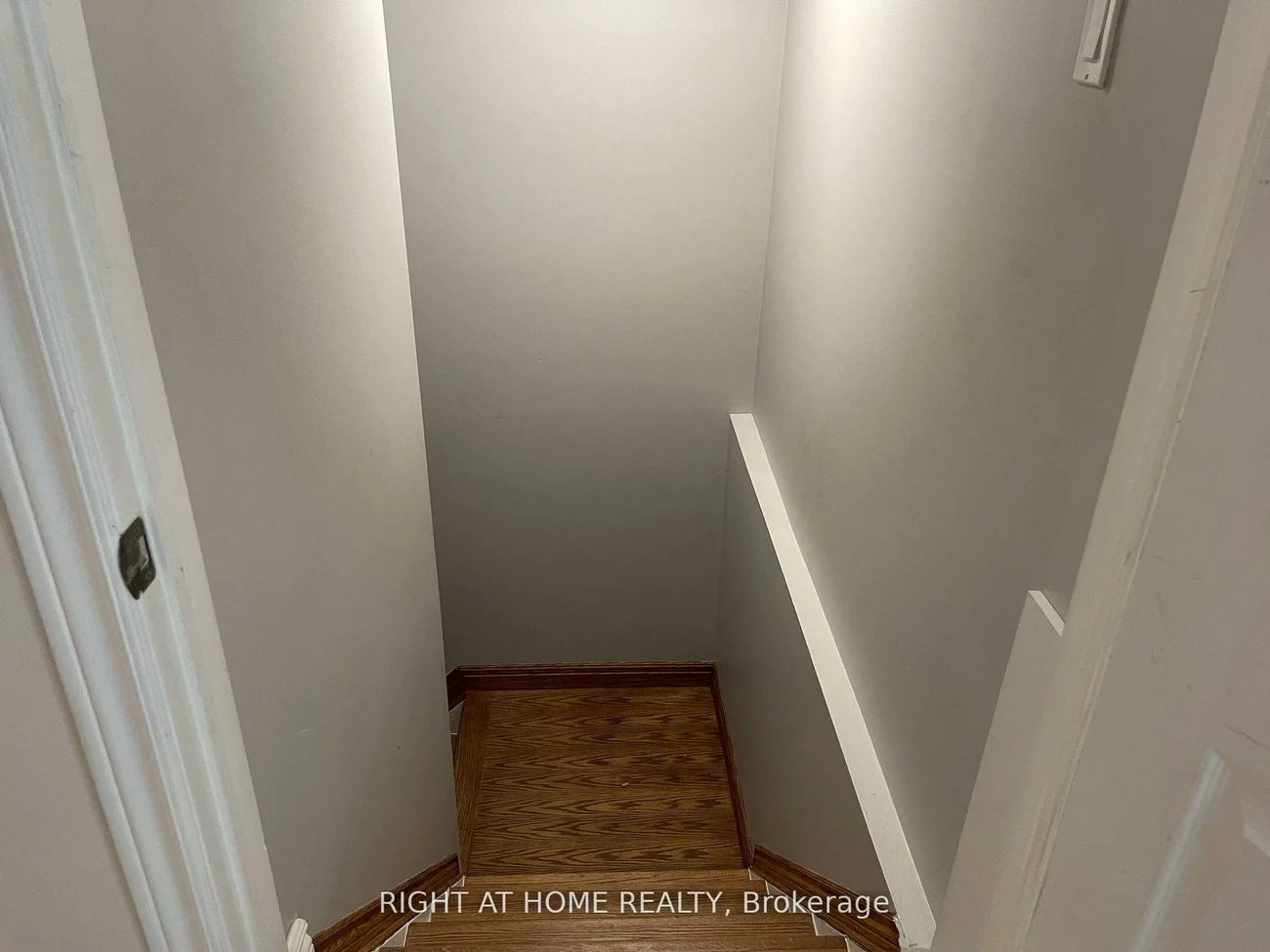 18, Archbury, Bolton East, Caledon