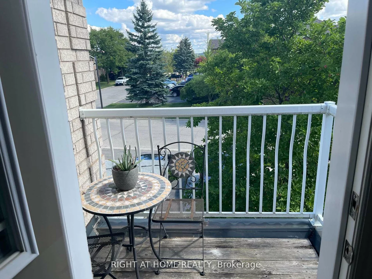 18, Archbury, Bolton East, Caledon