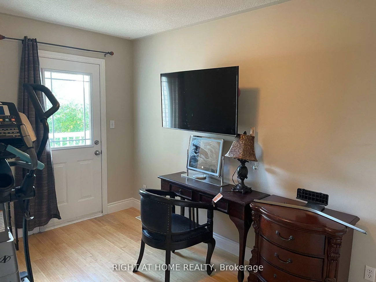 18, Archbury, Bolton East, Caledon