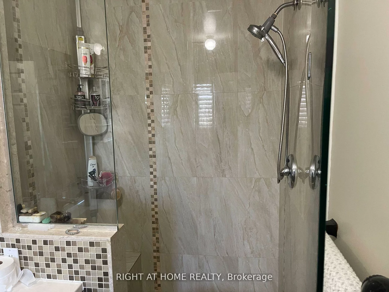 18, Archbury, Bolton East, Caledon