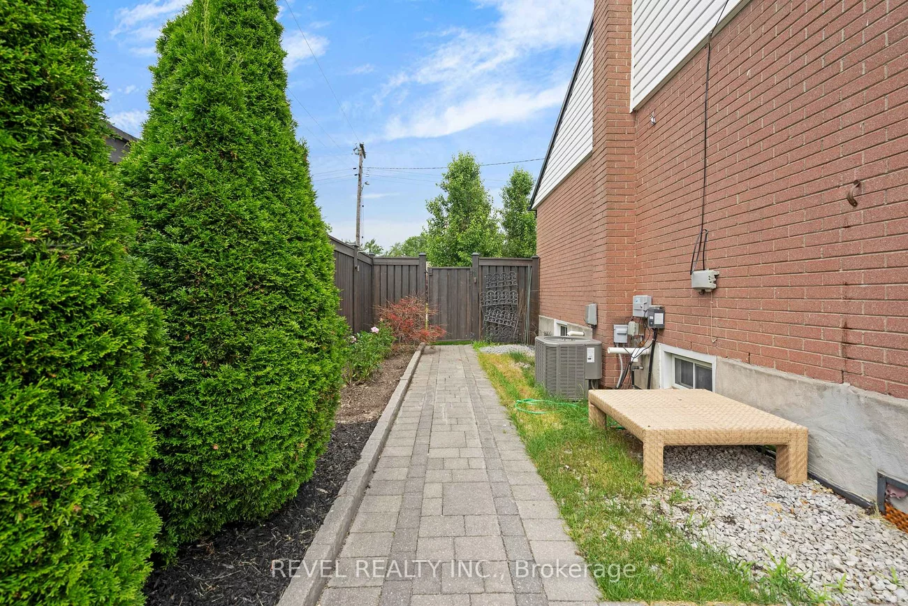 294, Henderson, Bolton West, Caledon