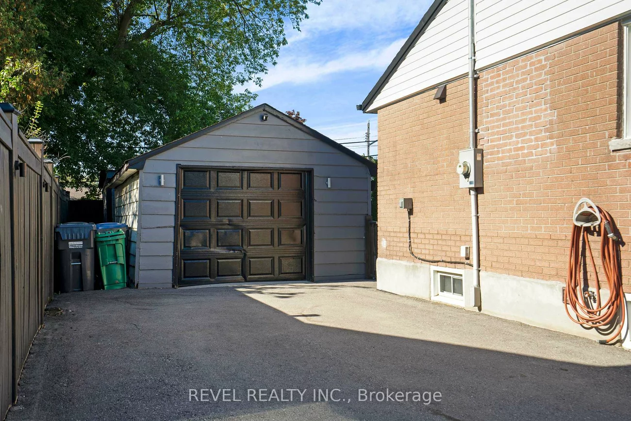 294, Henderson, Bolton West, Caledon