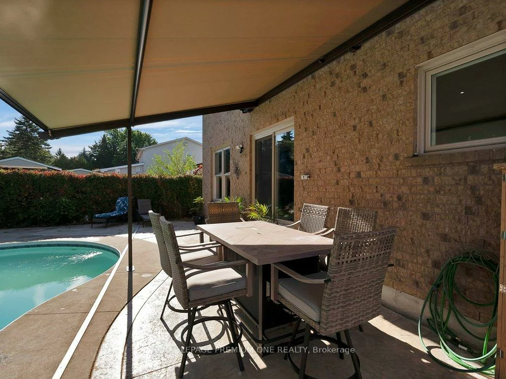 417, Kingsview, Bolton North, Caledon