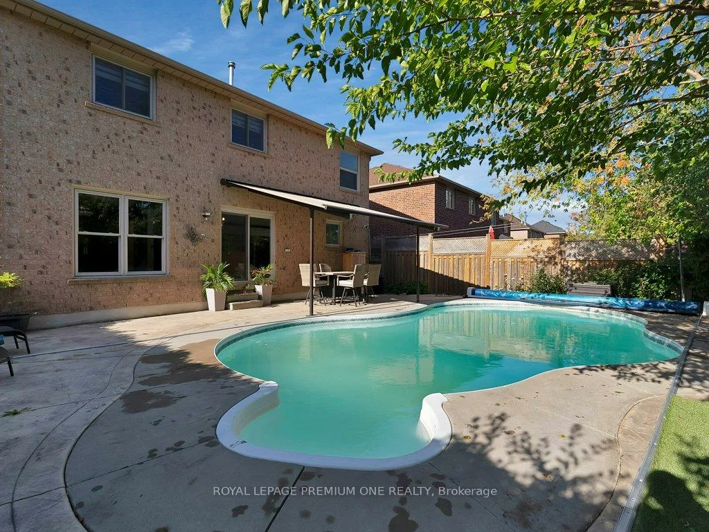 417, Kingsview, Bolton North, Caledon