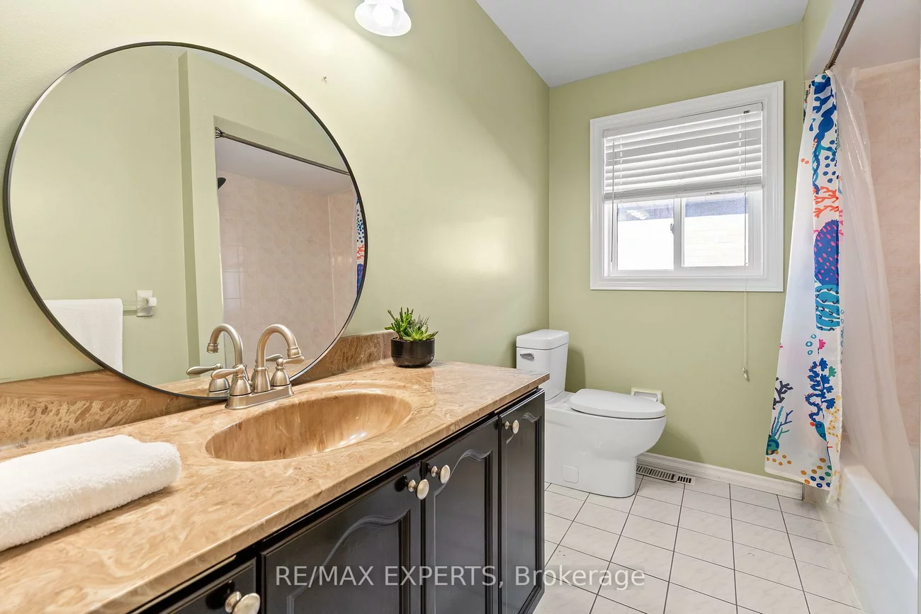 8, Strawberry Hill, Bolton East, Caledon